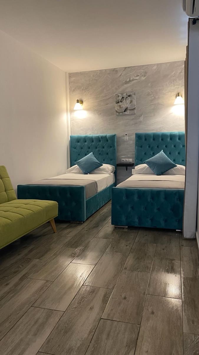 15 makuuhuone Majatalo/aamiaismajoitus myytävänä paikassa Fuengirola - 1 500 000 € (Ref: 9449005)