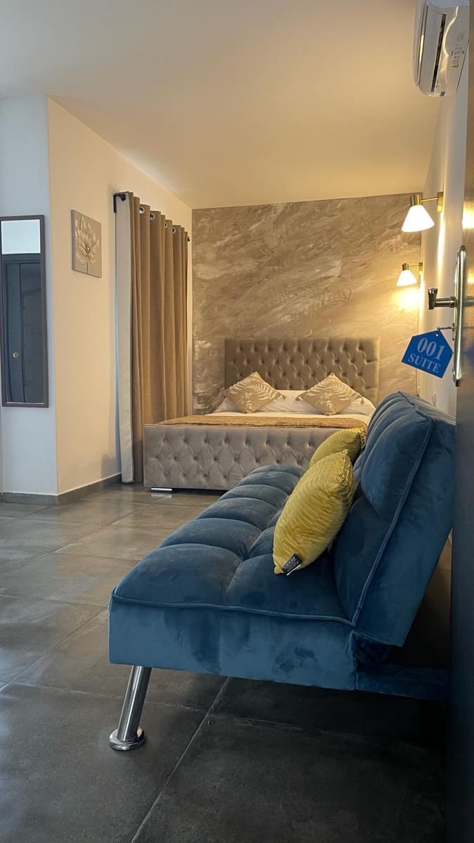 15 makuuhuone Majatalo/aamiaismajoitus myytävänä paikassa Fuengirola - 1 500 000 € (Ref: 9449005)