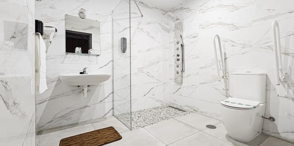 15 makuuhuone Majatalo/aamiaismajoitus myytävänä paikassa Fuengirola - 1 500 000 € (Ref: 9449005)