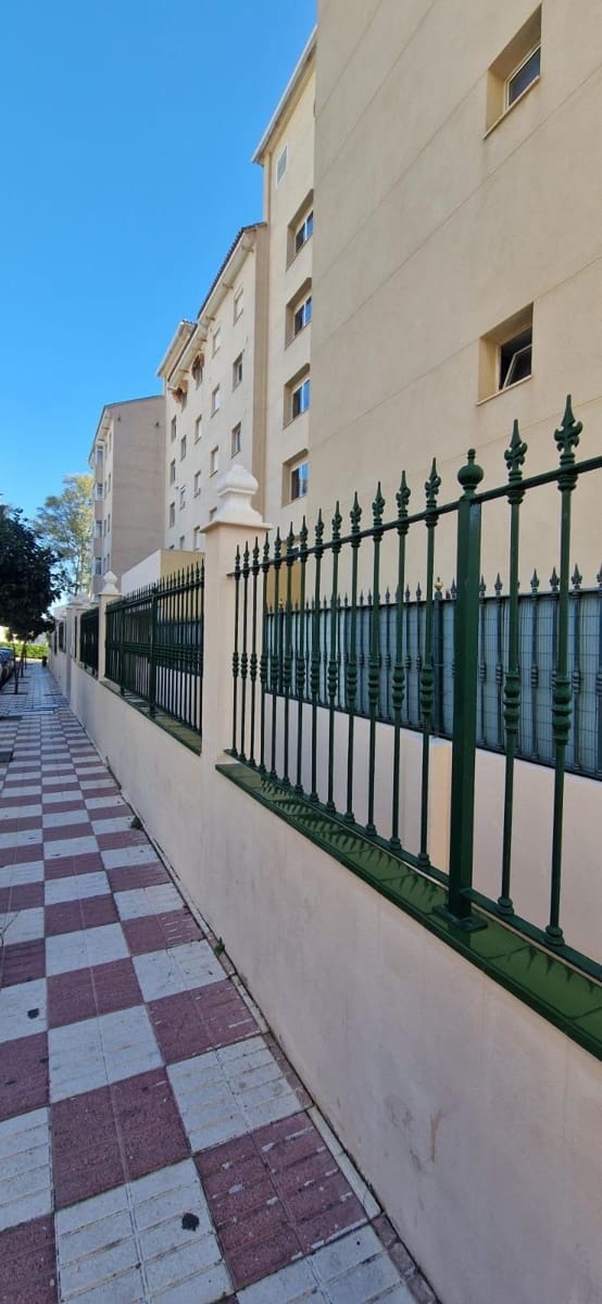 3 soverom Leilighet til salgs i Benalmadena med svømmebasseng garasje - € 489 000 (Ref: 9551302)