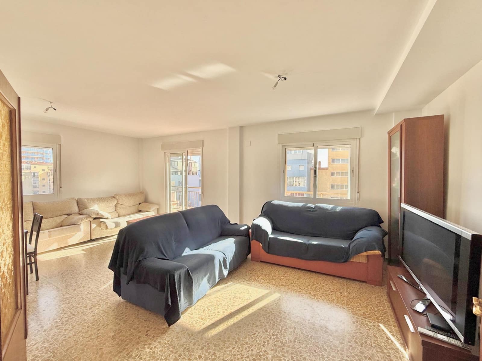 5 makuuhuone Asunto myytävänä paikassa Fuengirola - 595 000 € (Ref: 9599477)