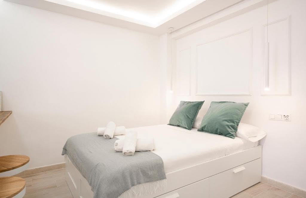 Studio na sprzedaż w Benalmadena z basenem - 199 000 € (Ref: 9601169)