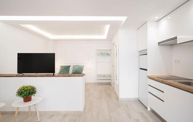 Studio na sprzedaż w Benalmádena z basenem - 199 000 € (Ref: 9601169)