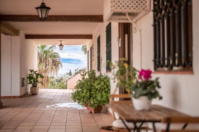 Studio na sprzedaż w Benalmádena z basenem - 199 000 € (Ref: 9601169)