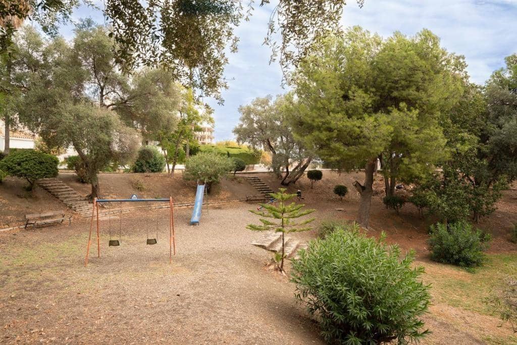 Studio na sprzedaż w Benalmadena z basenem - 199 000 € (Ref: 9601169)