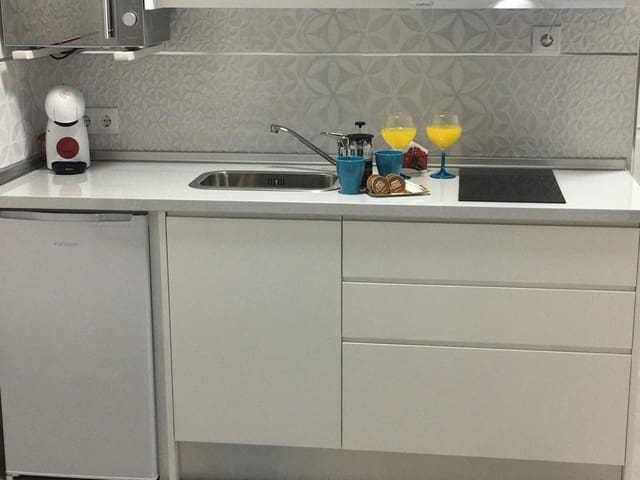 Studio na sprzedaż w Arroyo de la Miel, Benalmádena z basenem - 159 000 € (Ref: 9601172)