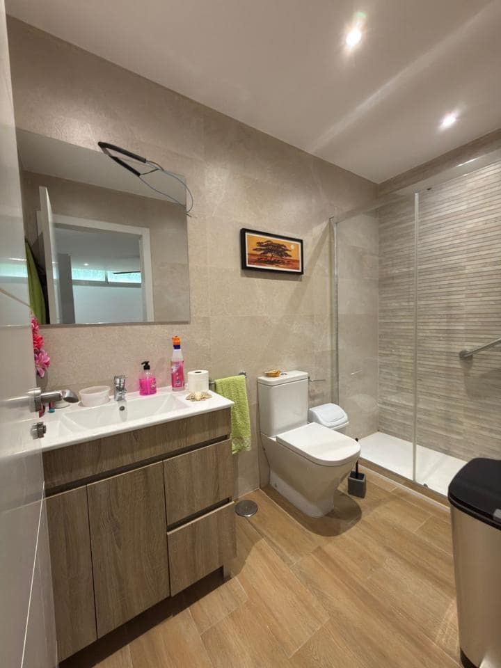 4 quarto Moradia em Banda para venda em Pinos de Alhaurin com piscina - 689 000 € (Ref: 9607994)