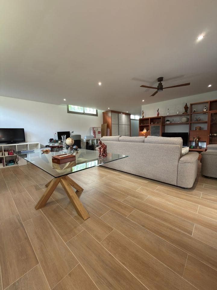 4 quarto Moradia em Banda para venda em Pinos de Alhaurin com piscina - 689 000 € (Ref: 9607994)