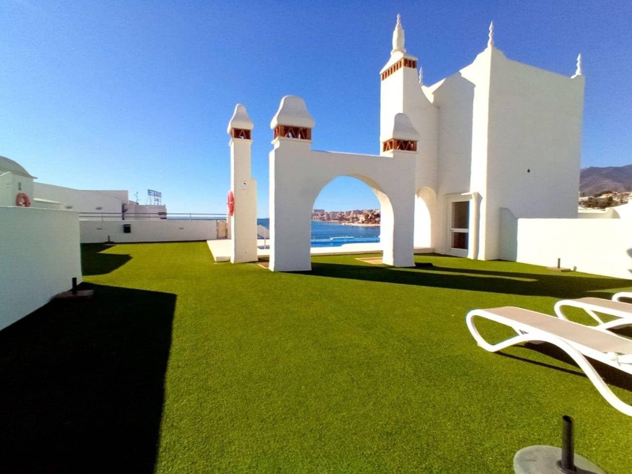 Apartamento de 2 habitaciones en Benalmádena en venta con piscina - 415.000 € (Ref: 9637495)