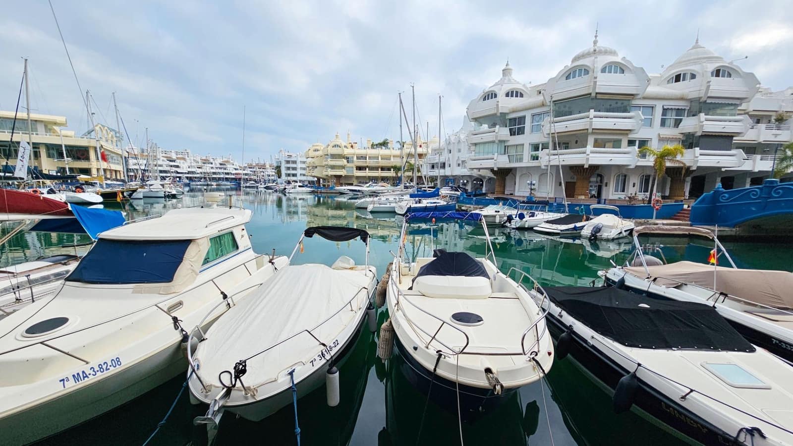 Apartamento de 2 habitaciones en Benalmádena en venta con piscina - 415.000 € (Ref: 9637495)