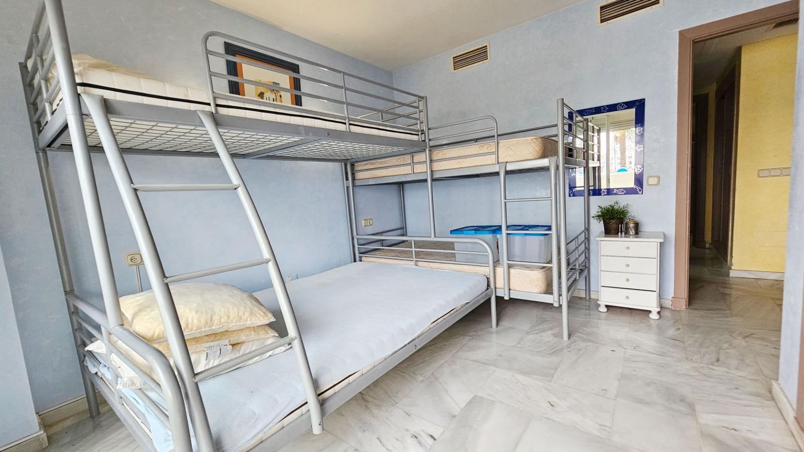 Apartamento de 2 habitaciones en Benalmádena en venta con piscina - 415.000 € (Ref: 9637495)