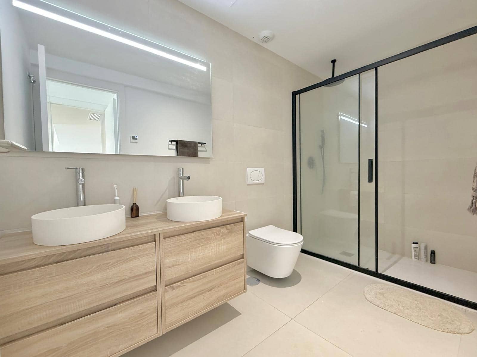 2 bedroom Apartment for sale in Fuengirola with pool garage - € 445,000 (Ref: 9670573)