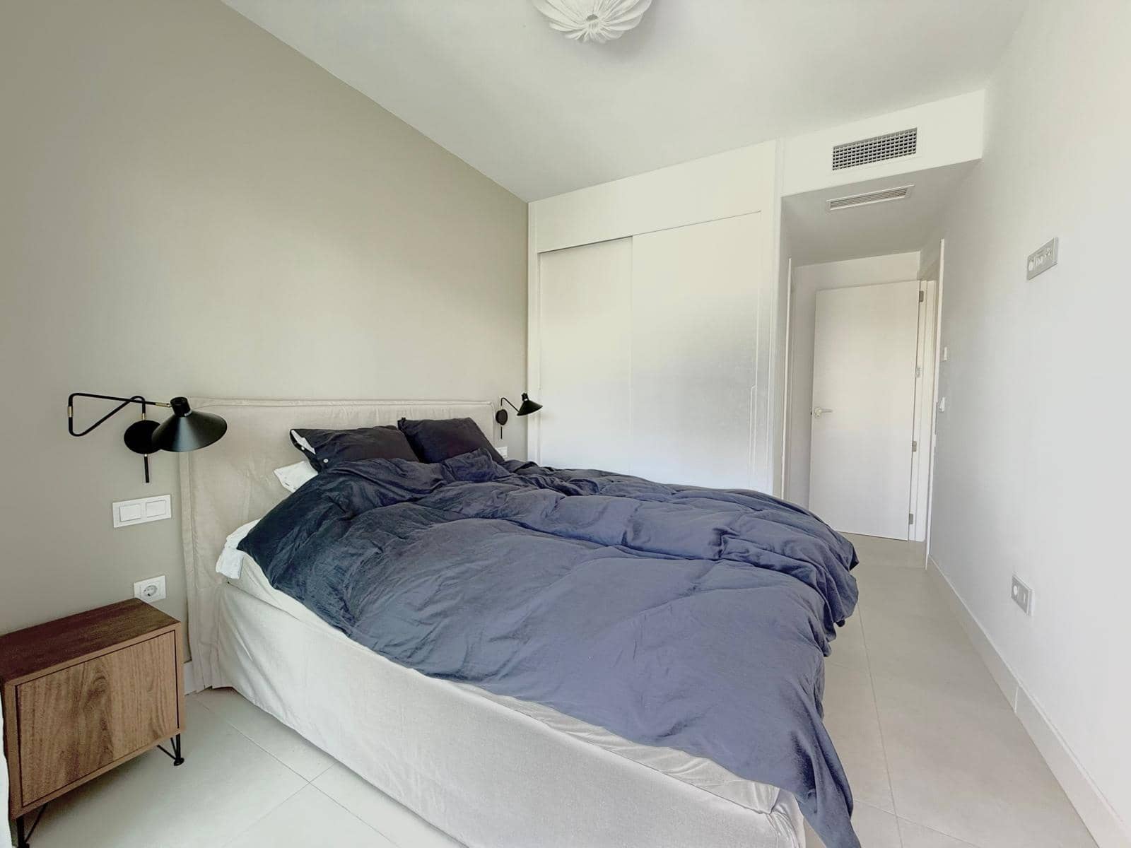 2 bedroom Apartment for sale in Fuengirola with pool garage - € 445,000 (Ref: 9670573)