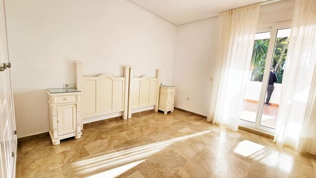 2 Zimmer Apartment zu verkaufen in Nueva Torrequebrada, Benalmádena mit Pool - 425.000 € (Ref: 9686345)