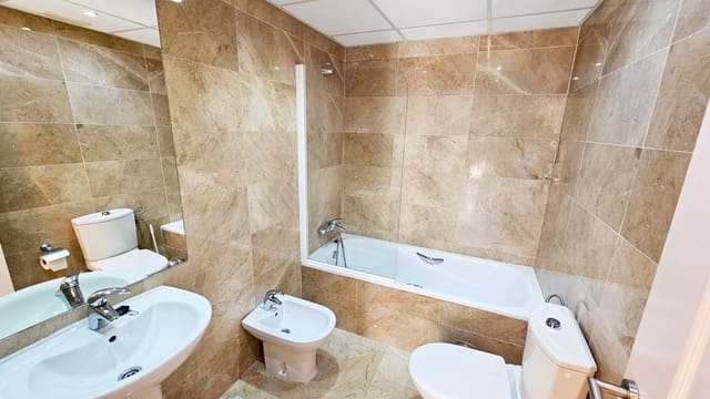 2 Zimmer Apartment zu verkaufen in Nueva Torrequebrada, Benalmádena mit Pool - 425.000 € (Ref: 9686345)