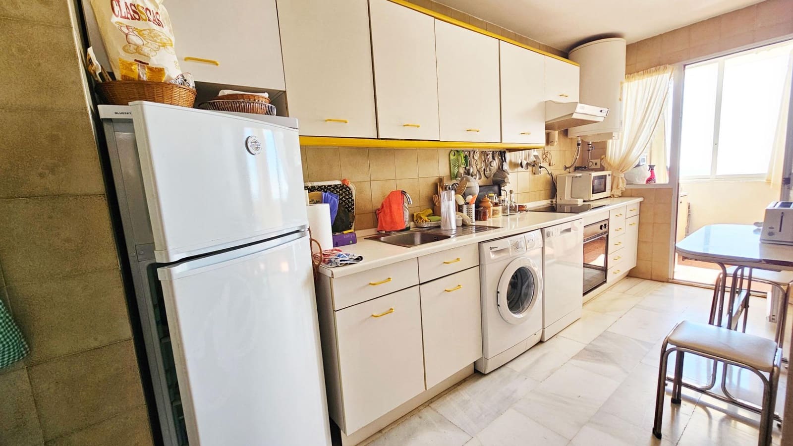 3 bedroom Flat for sale in Benalmadena with pool garage - € 430,000 (Ref: 9711905)