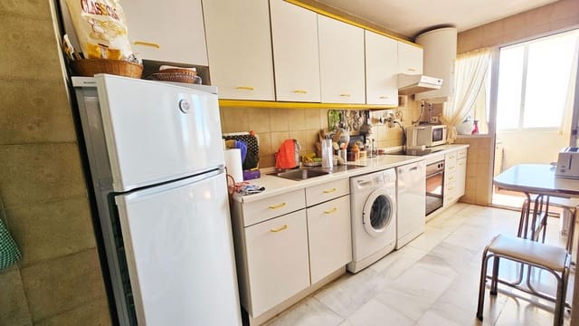 3 bedroom Flat for sale in Benalmádena with pool garage - € 430,000 (Ref: 9711905)