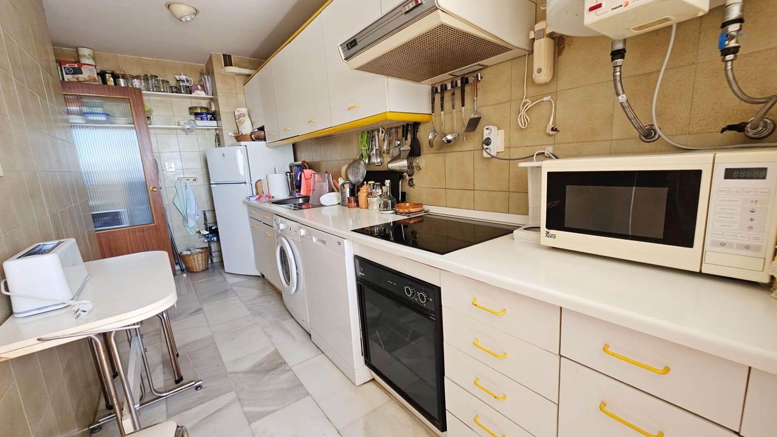 3 bedroom Flat for sale in Benalmadena with pool garage - € 430,000 (Ref: 9711905)