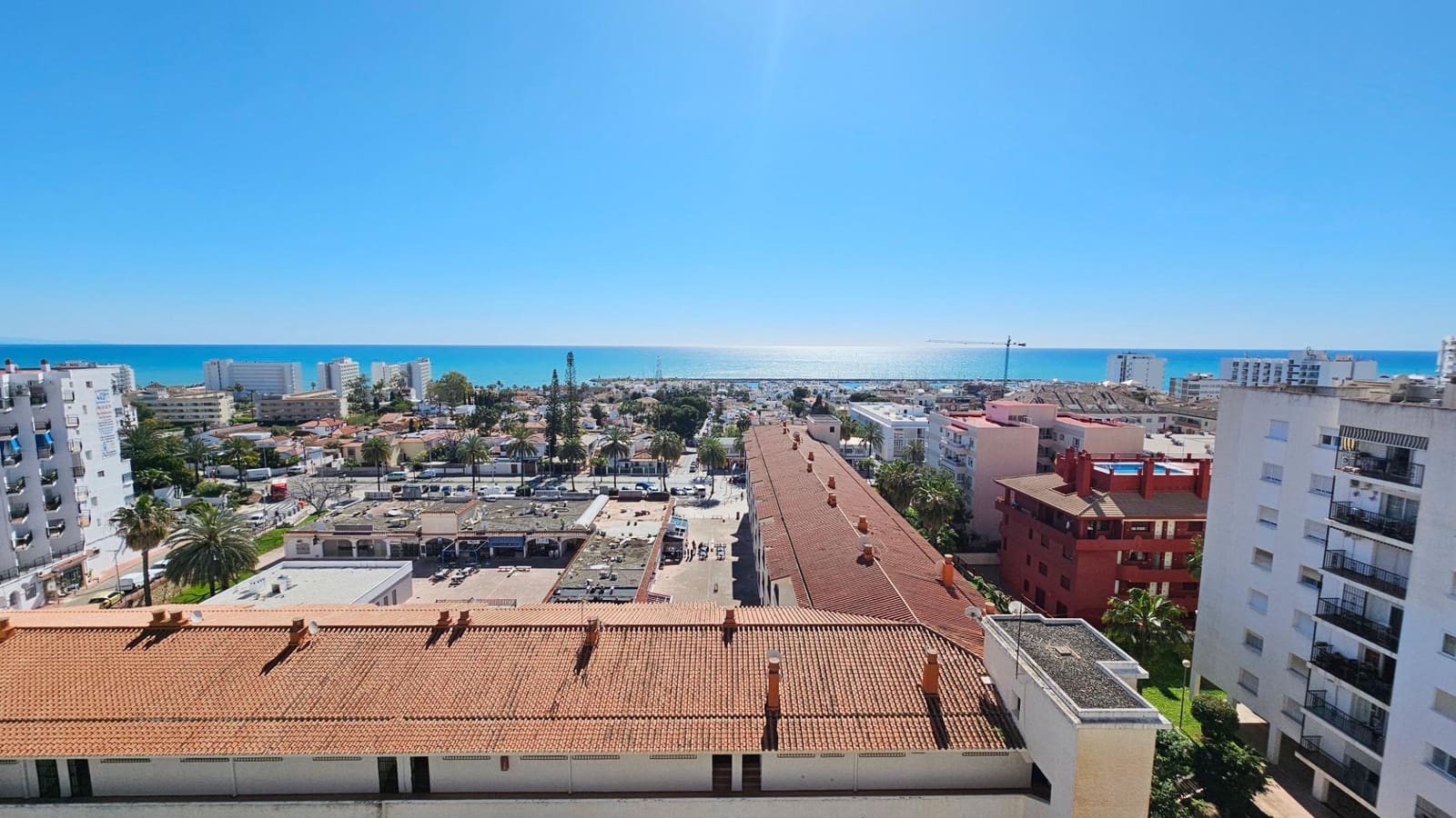3 bedroom Flat for sale in Benalmadena with pool garage - € 430,000 (Ref: 9711905)