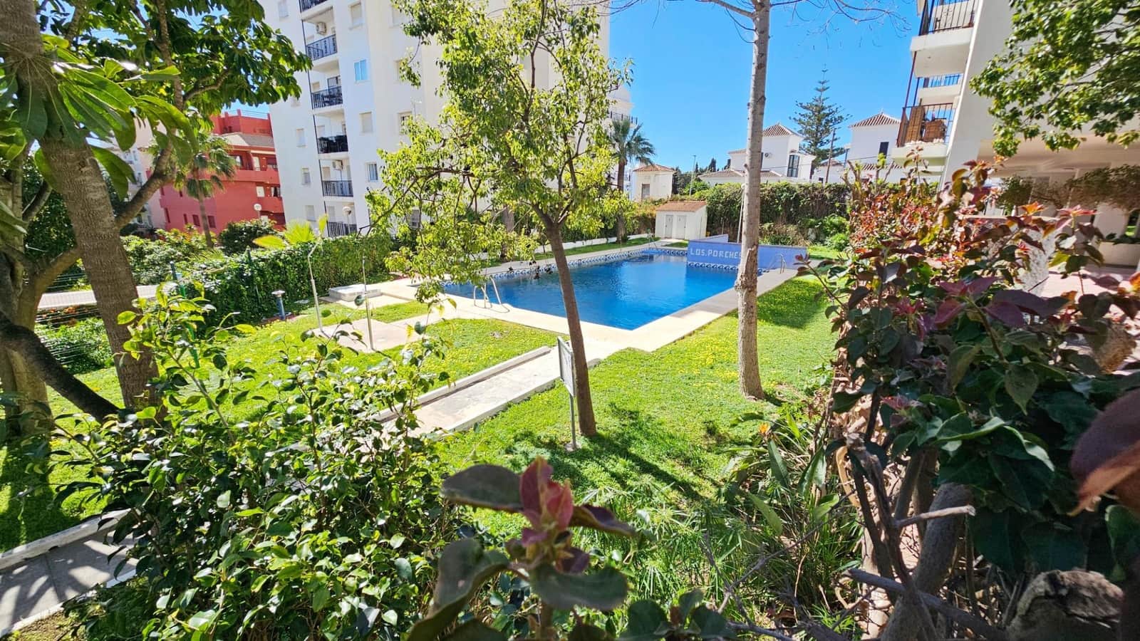 3 bedroom Flat for sale in Benalmadena with pool garage - € 430,000 (Ref: 9711905)