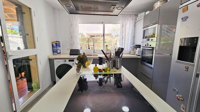 3 bedroom Terraced Villa for sale in Torremolinos with pool - € 490,000 (Ref: 9726586)