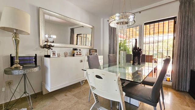 3 bedroom Terraced Villa for sale in Torremolinos with pool - € 490,000 (Ref: 9726586)