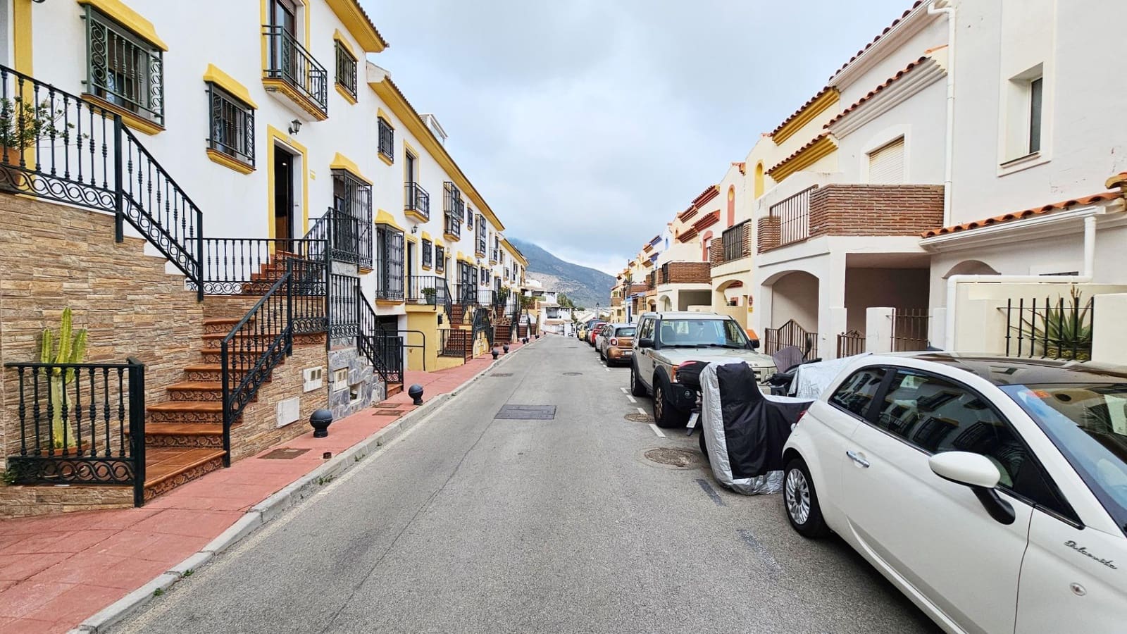 4 bedroom Terraced Villa for sale in Benalmadena - € 455,000 (Ref: 9729309)