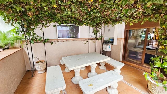 4 slaapkamer Rijtjeshuis te koop in Benalmádena pueblo, Benalmádena - € 455.000 (Ref: 9729309)