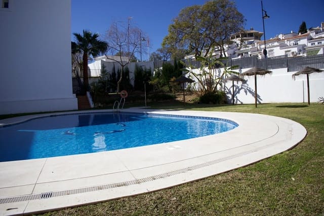 4 sypialnia Dom szeregowy na sprzedaż w Fuengirola z basenem - 554 900 € (Ref: 9772989)