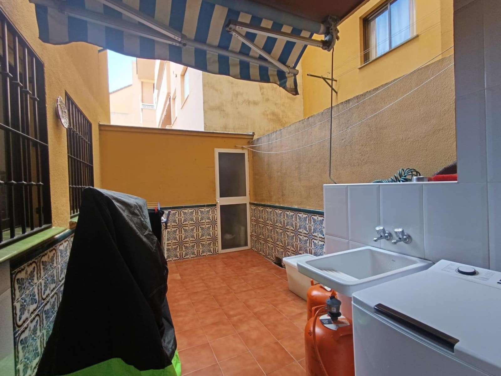 4 sovrum Lägenhet till salu i Fuengirola - 295 000 € (Ref: 9896269)