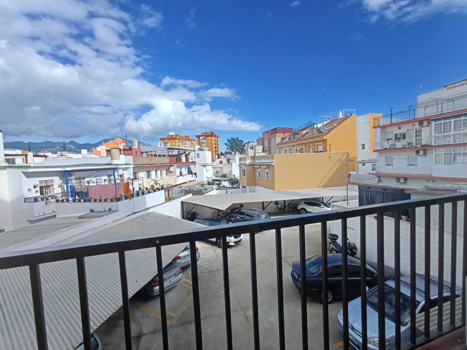 4 sovrum Lägenhet till salu i Fuengirola - 295 000 € (Ref: 9896269)