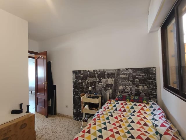 4 bedroom Flat for sale in Fuengirola - € 295,000 (Ref: 9896269)