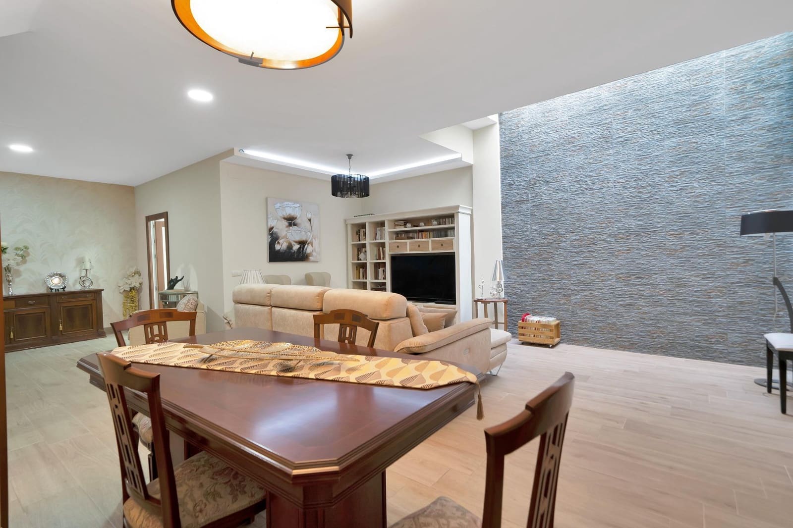 4 bedroom Terraced Villa for sale in Fuengirola with pool garage - € 554,900 (Ref: 9920390)