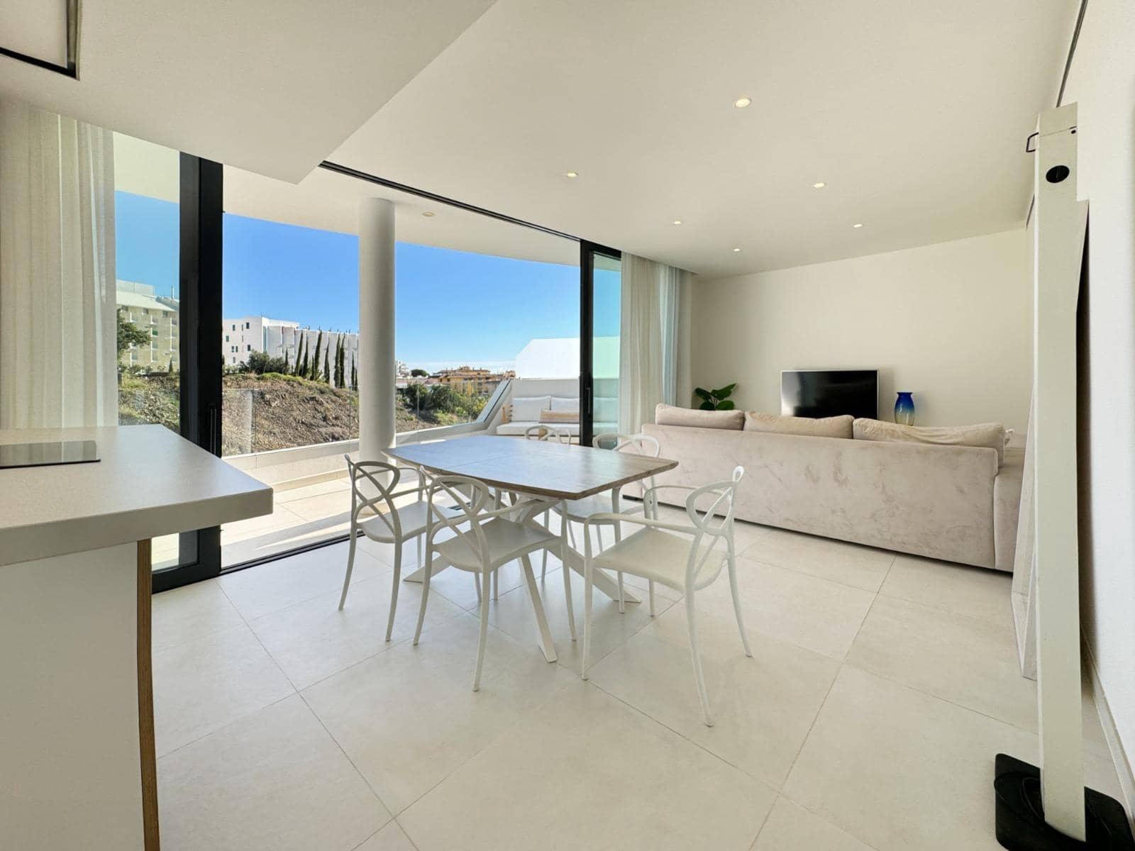 2 sypialnia Apartament na sprzedaż w Fuengirola z basenem garażem - 529 000 € (Ref: 9924586)