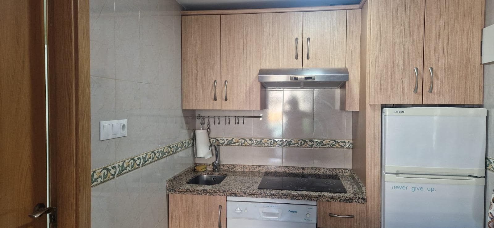 1 sovrum Lägenhet till salu i Benalmadena med pool - 249 900 € (Ref: 9942449)