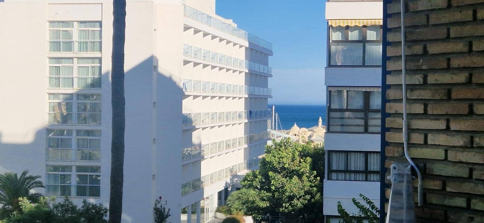 1 sovrum Lägenhet till salu i Benalmadena med pool - 249 900 € (Ref: 9942449)