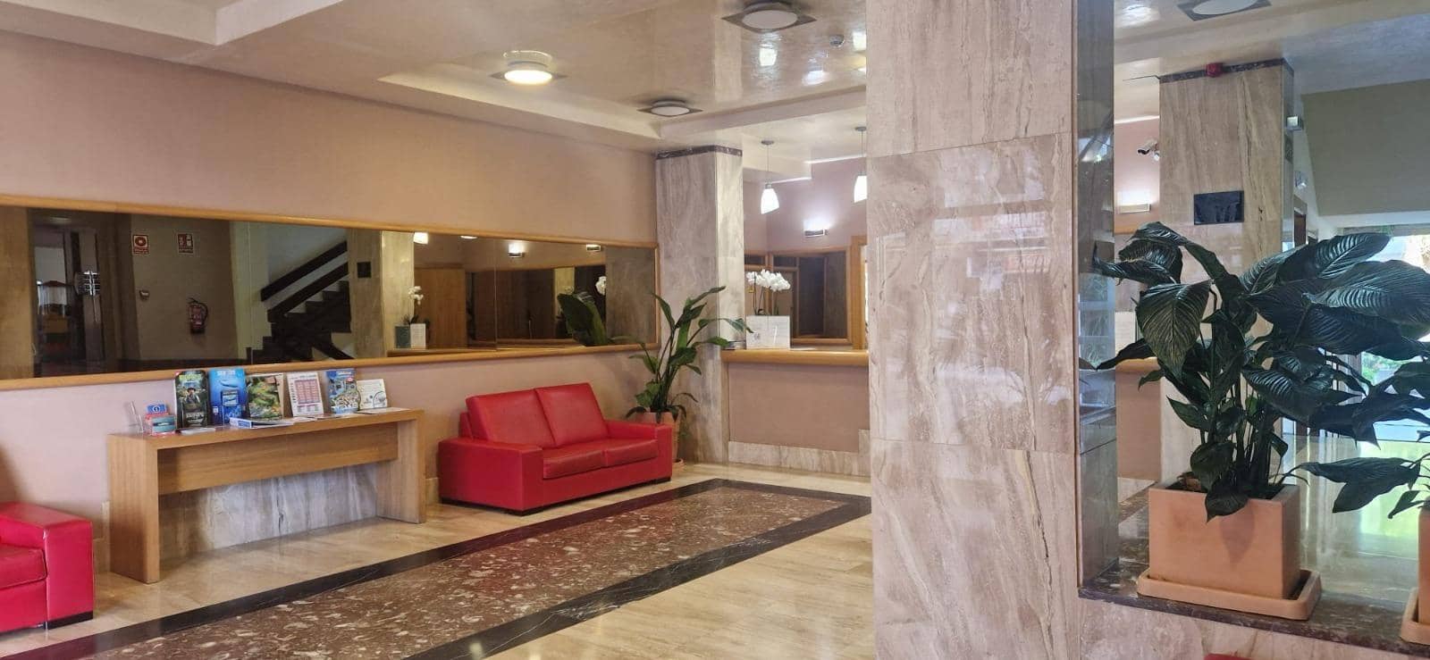 1 sovrum Lägenhet till salu i Benalmadena med pool - 249 900 € (Ref: 9942449)
