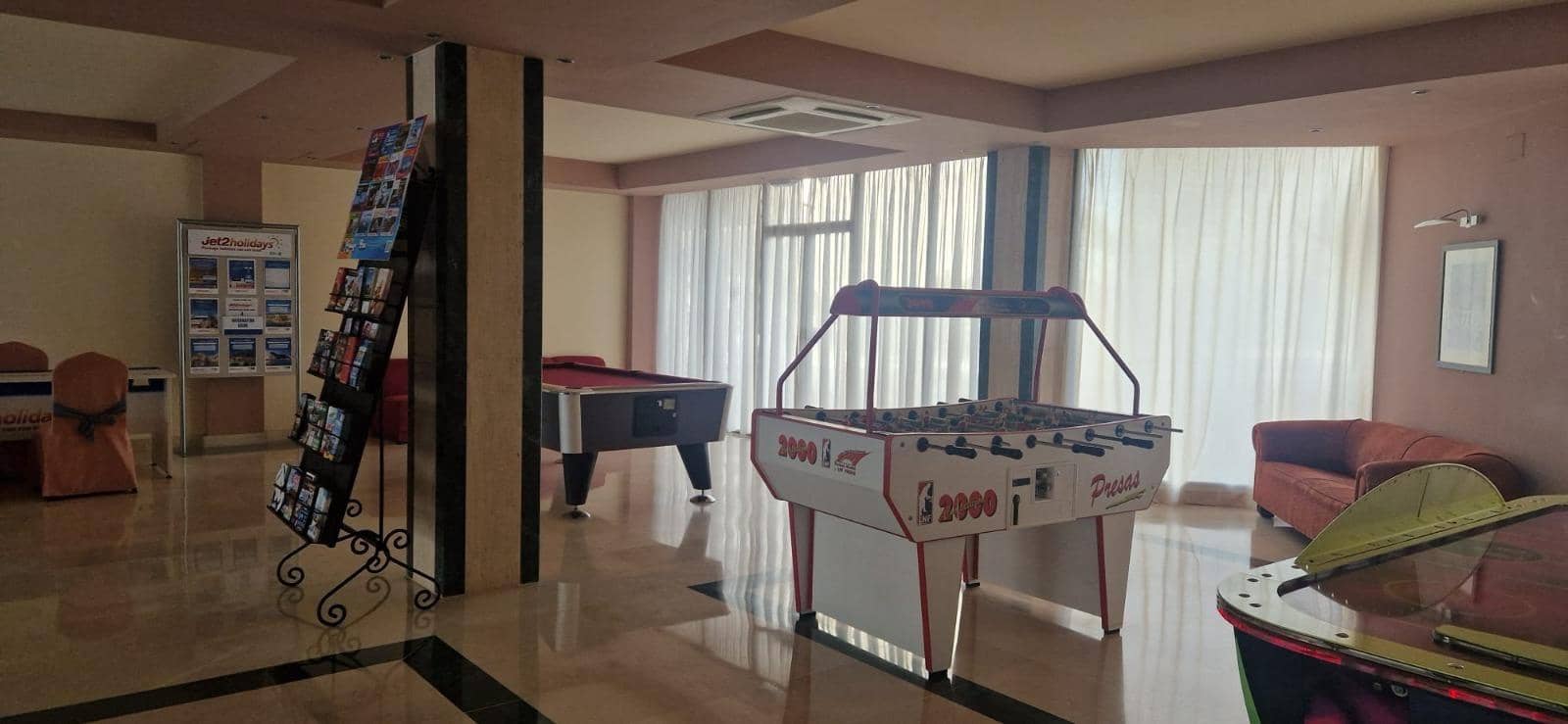 1 sovrum Lägenhet till salu i Benalmadena med pool - 249 900 € (Ref: 9942449)