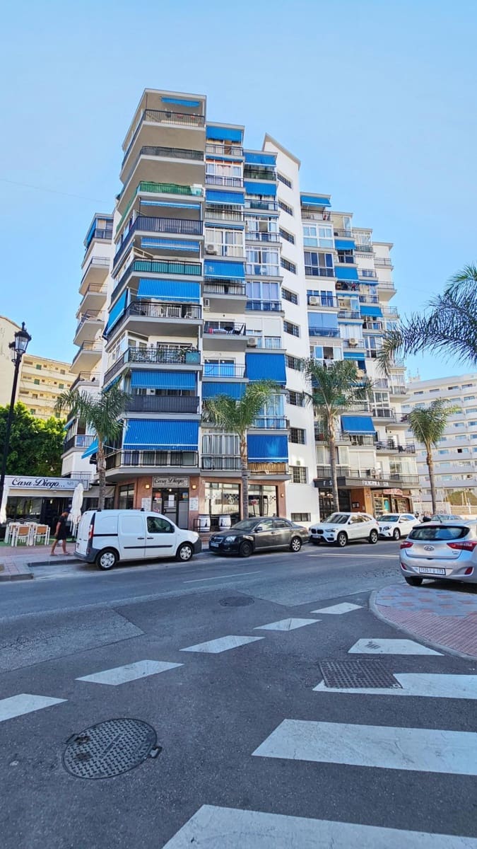 Studio à vendre à Fuengirola avec piscine - 203 000 € (Ref: 9999590)