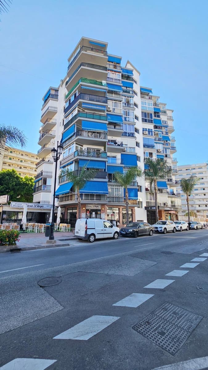Studio à vendre à Fuengirola avec piscine - 203 000 € (Ref: 9999590)