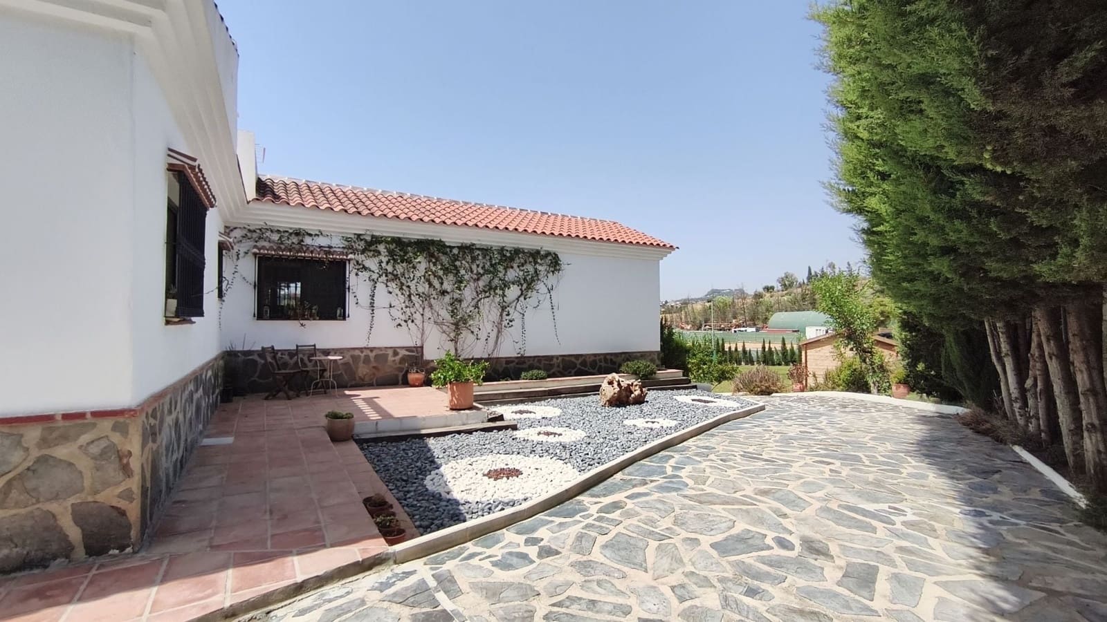 4 bedroom Finca/Country House for sale in Alhaurin de la Torre with pool garage - € 749,000 (Ref: 10009816)