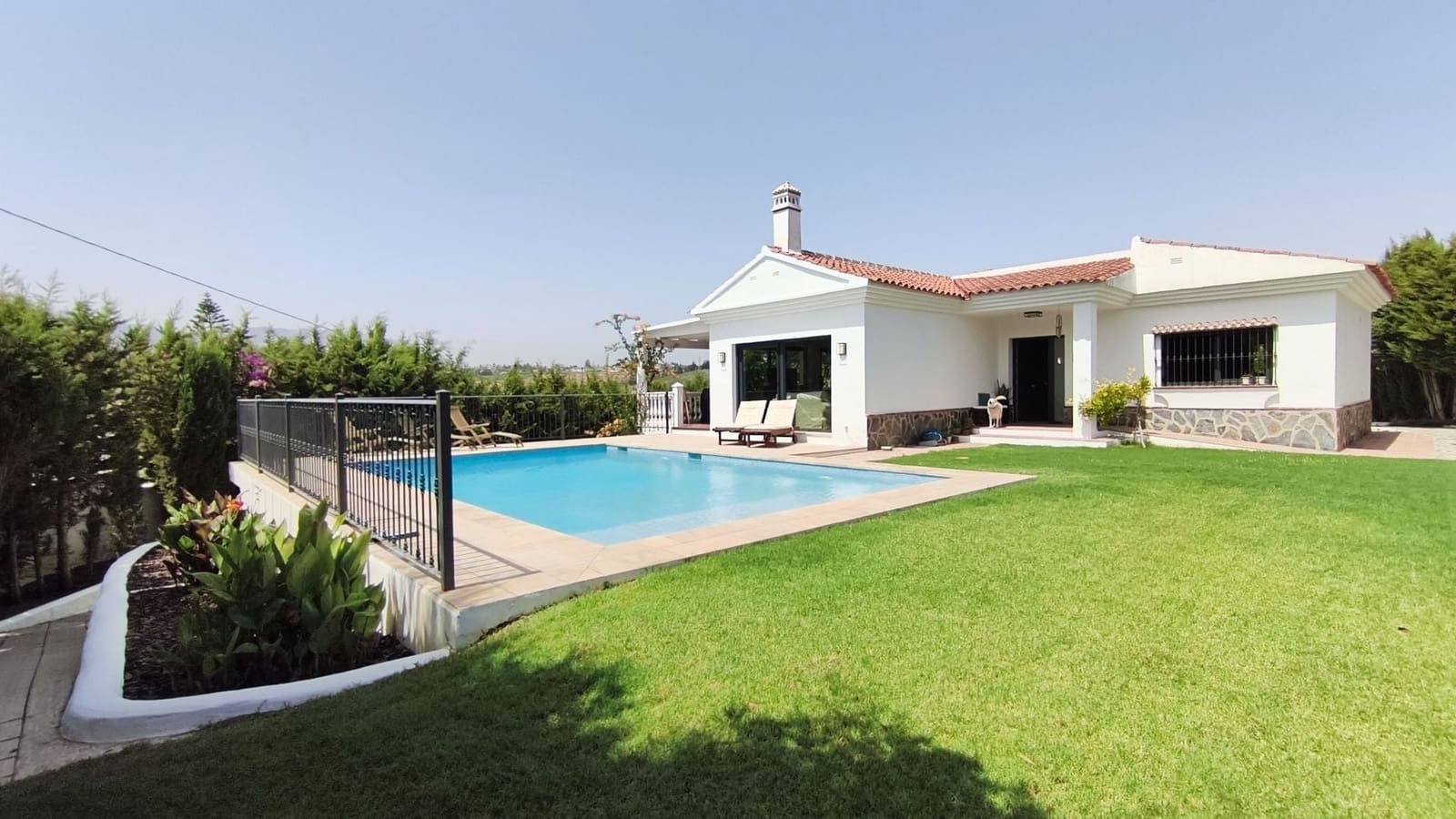 4 bedroom Finca/Country House for sale in Alhaurin de la Torre with pool garage - € 749,000 (Ref: 10009816)