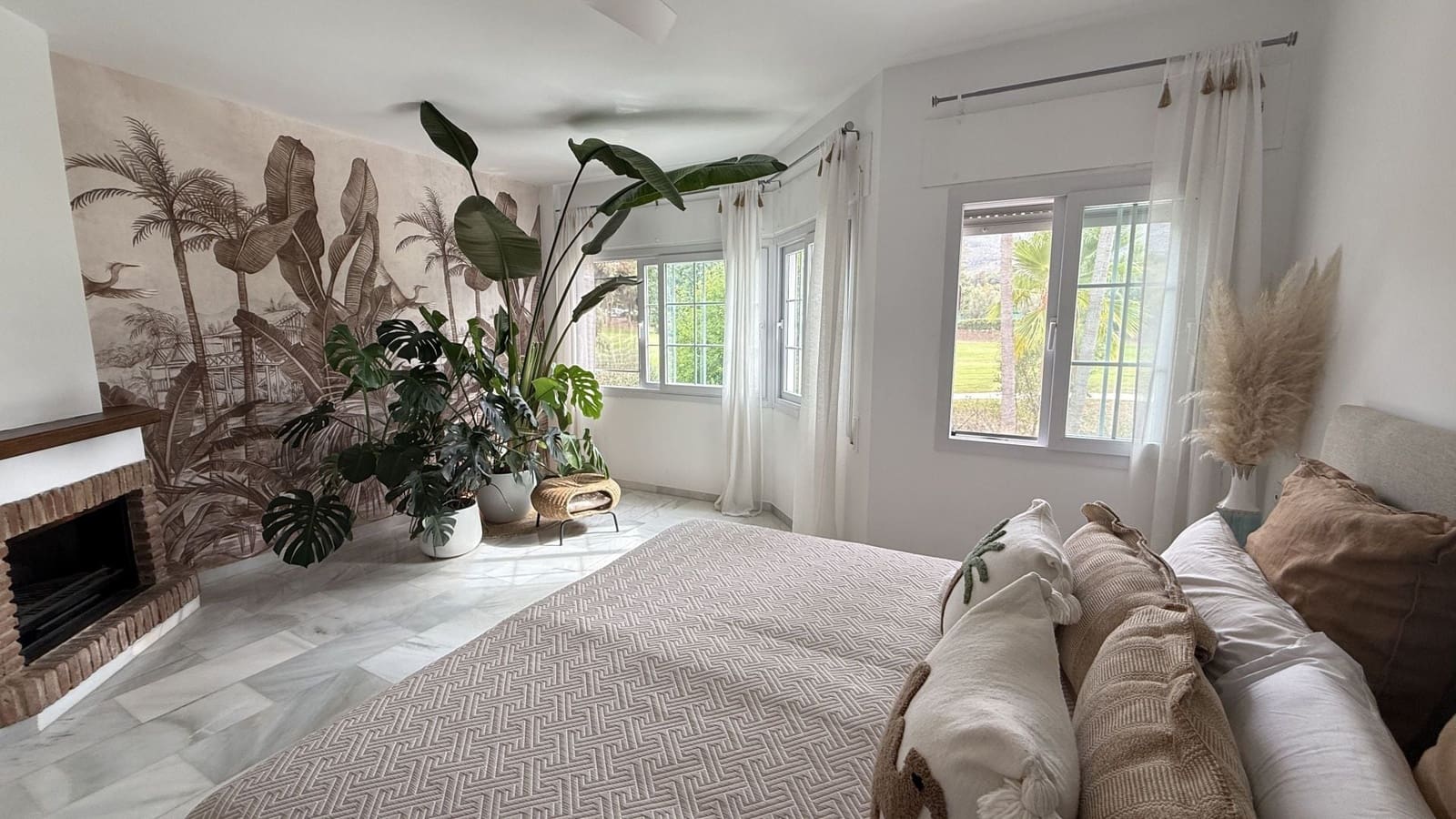 2 bedroom Townhouse for sale in Alhaurin de la Torre with pool garage - € 460,000 (Ref: 10130590)