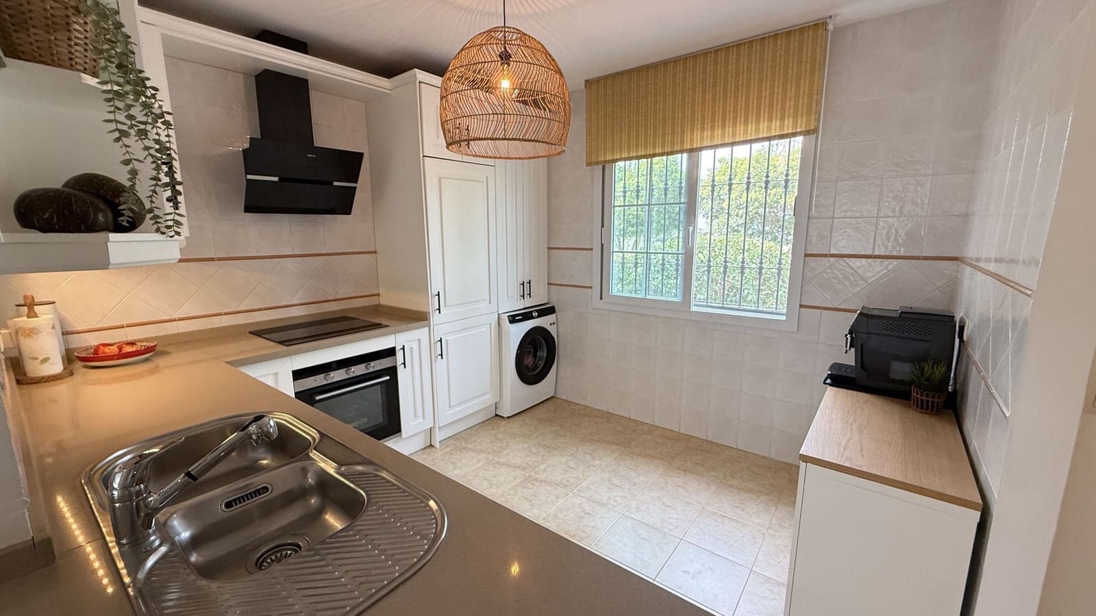 2 bedroom Townhouse for sale in Alhaurin de la Torre with pool garage - € 460,000 (Ref: 10130590)
