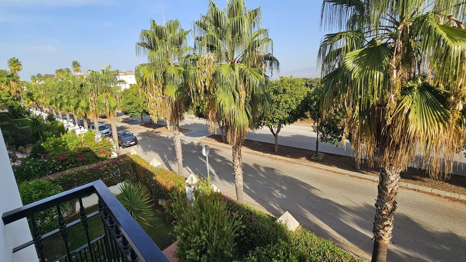 2 bedroom Townhouse for sale in Alhaurin de la Torre with pool garage - € 460,000 (Ref: 10130590)