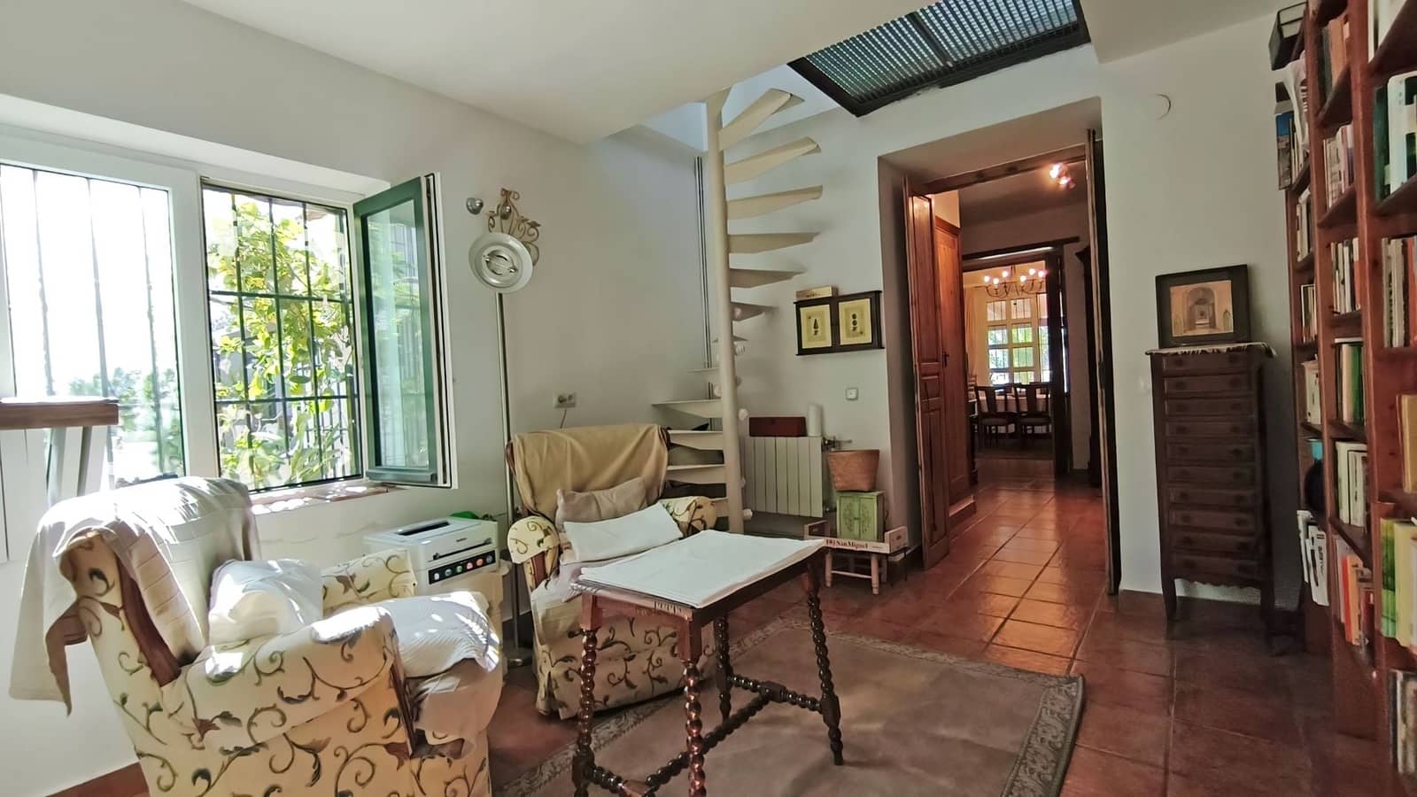 Finca/Landehus til salg i Malaga by med swimmingpool garage - € 1.100.000 (Ref: 10165656)
