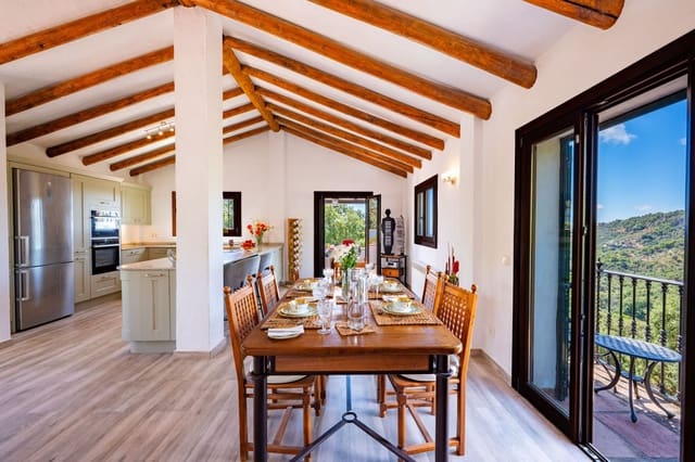 4 soveværelse Finca/Landehus til salg i Casares Pueblo, Casares med swimmingpool garage - € 1.100.000 (Ref: 10168022)