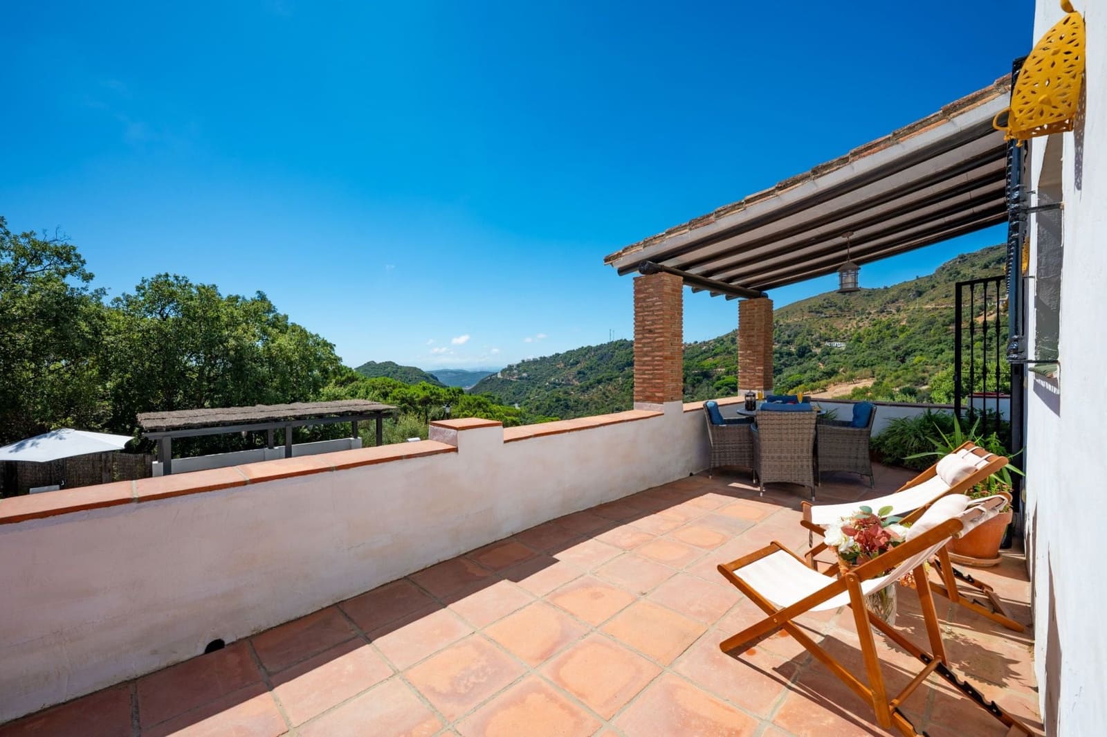 4 soveværelse Finca/Landehus til salg i Casares med swimmingpool garage - € 1.100.000 (Ref: 10168022)