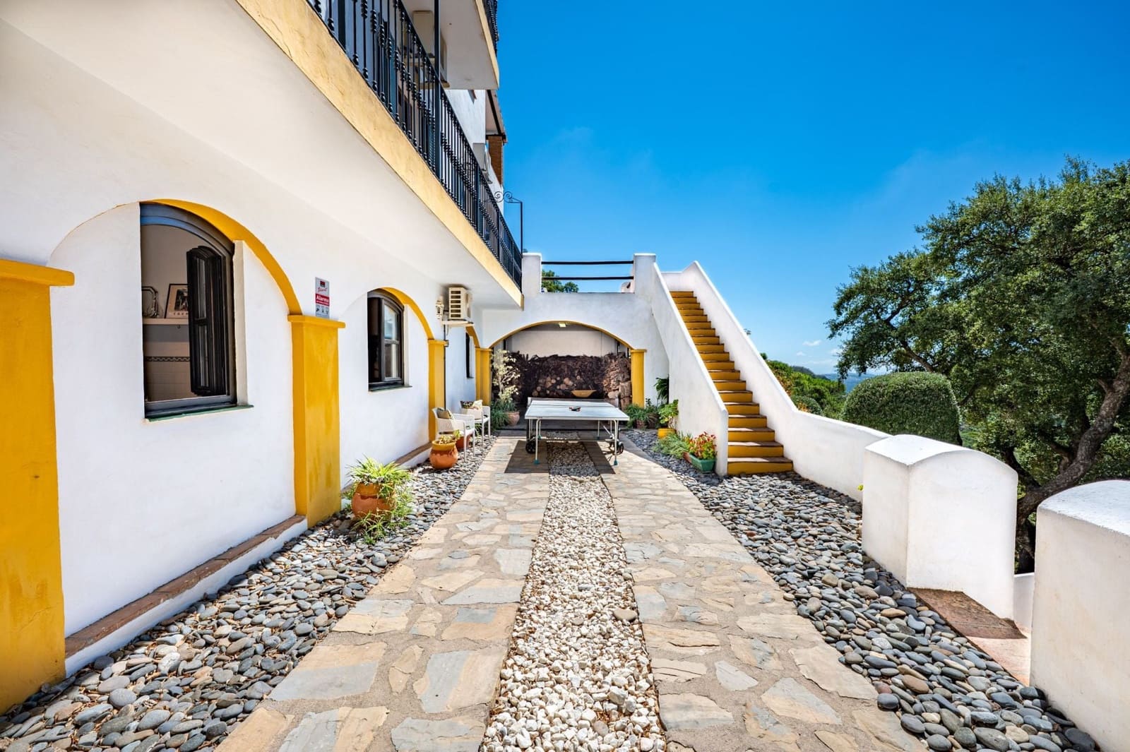 4 soveværelse Finca/Landehus til salg i Casares med swimmingpool garage - € 1.100.000 (Ref: 10168022)