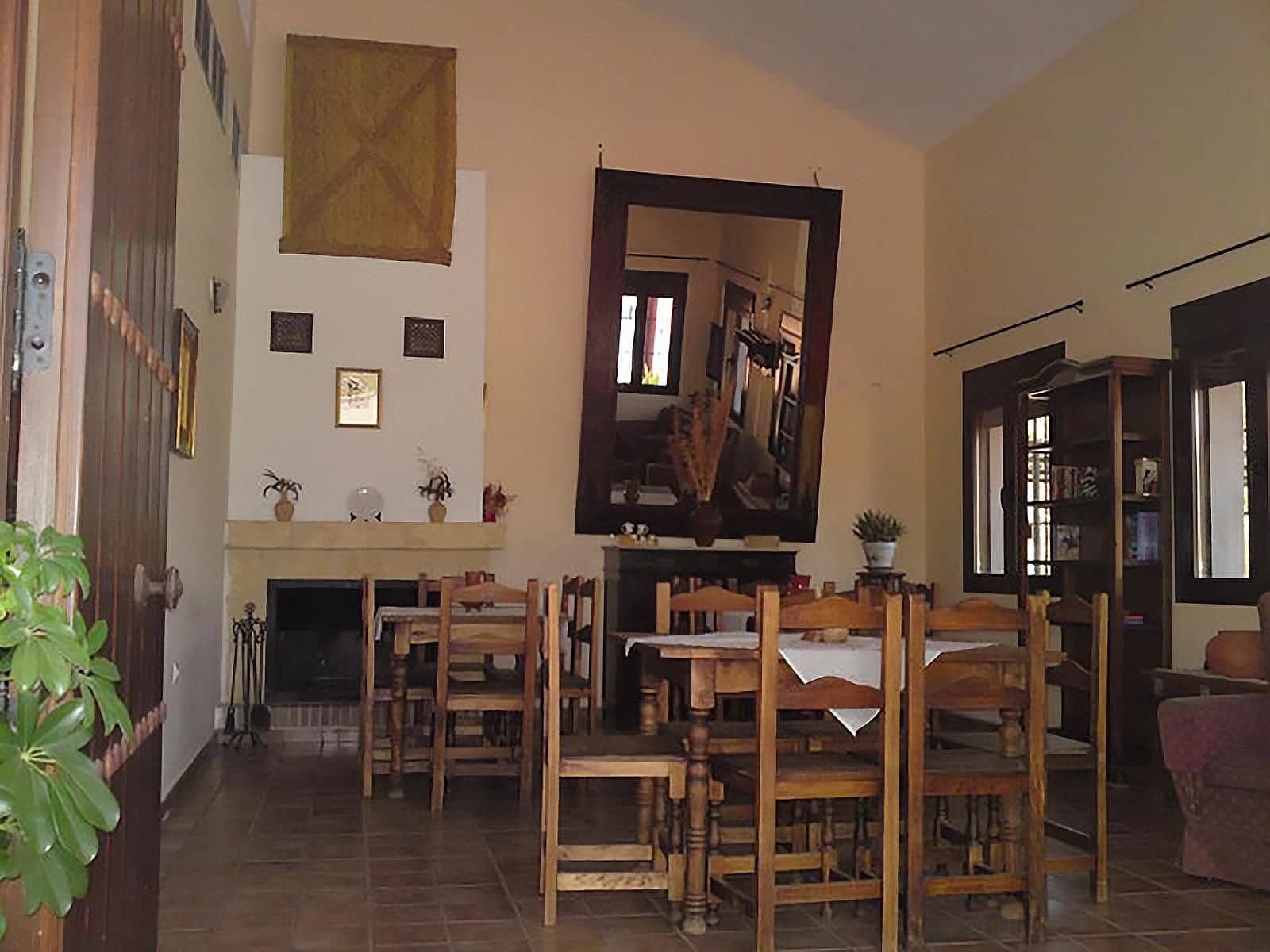 8 soverom Finca/Herregård til salgs i Guaro med svømmebasseng - € 780 000 (Ref: 3452760)